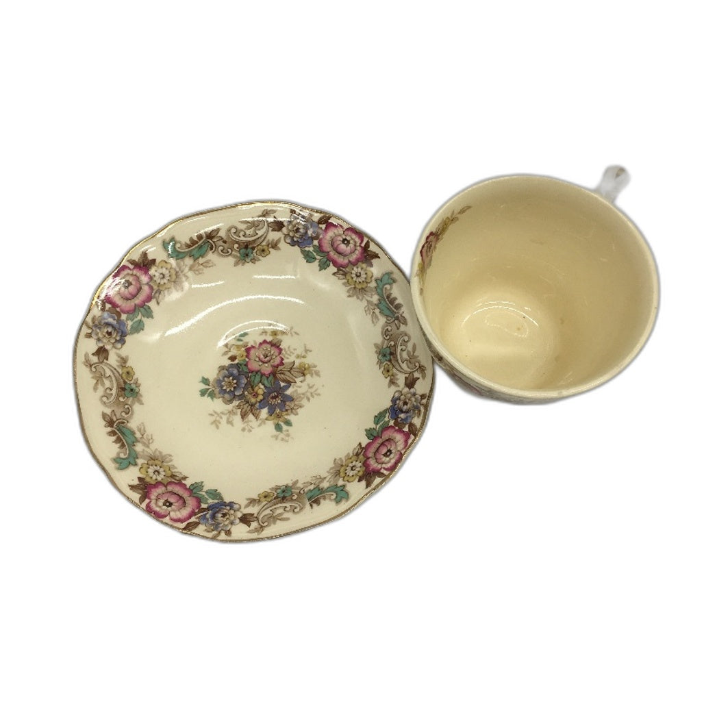 VINTAGE J&G Meakin England Sunshine Floral Print 7 Saucers & 1 Tea Cup