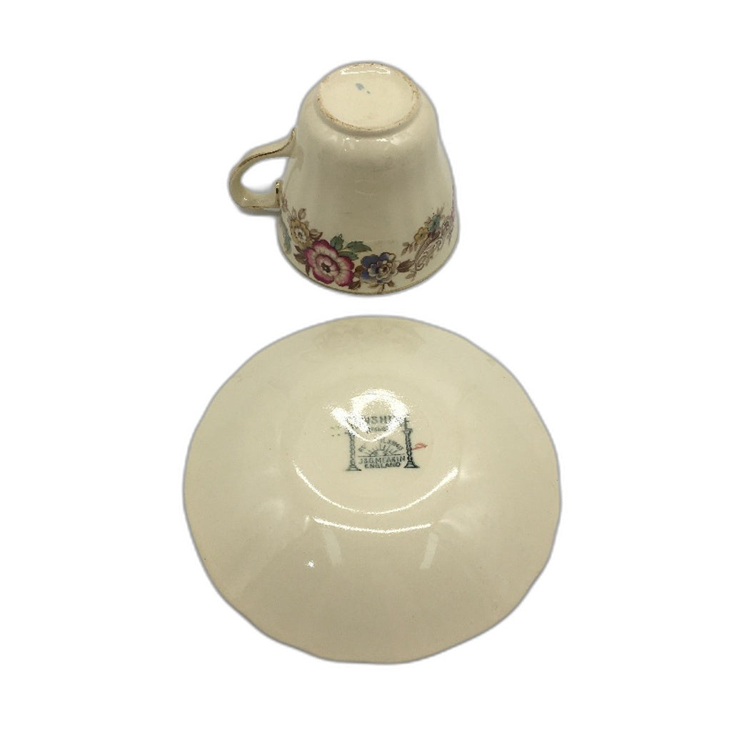 VINTAGE J&G Meakin England Sunshine Floral Print 7 Saucers & 1 Tea Cup