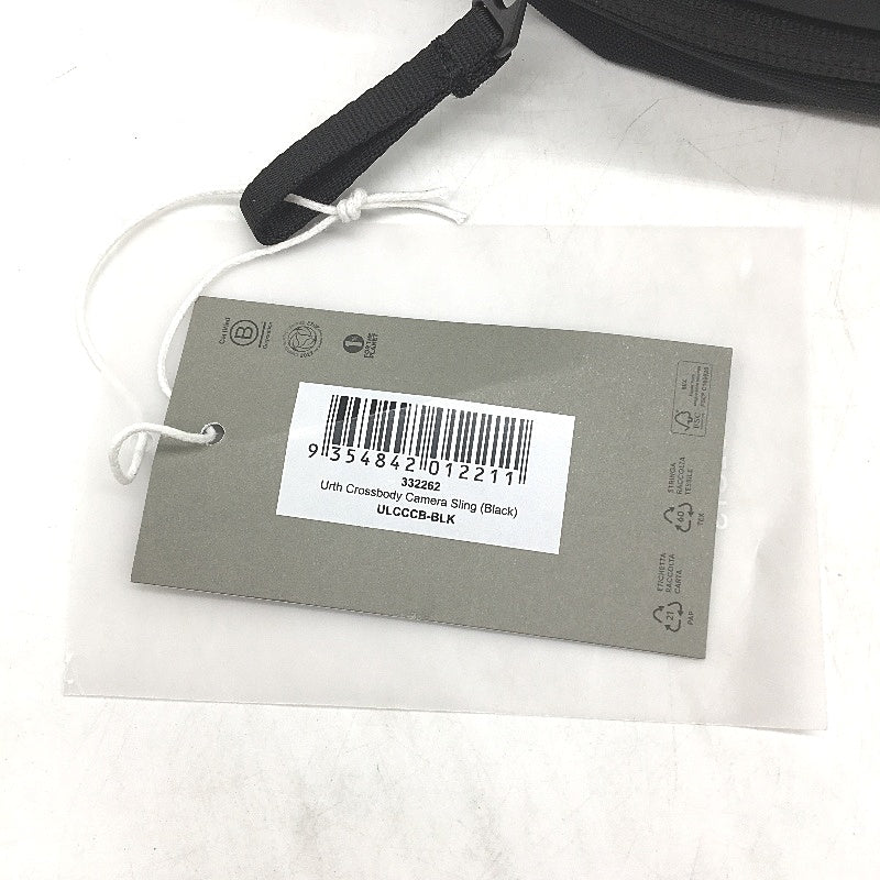 Urth Multifunctional Padded Crossbody Camera Sling Bag Water Resistant Black NEW