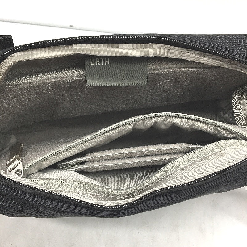 Urth Multifunctional Padded Crossbody Camera Sling Bag Water Resistant Black NEW