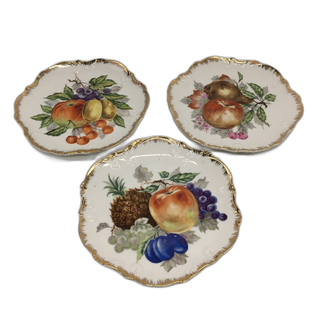 Made In Japan Set of 3 Gold Edged Fruit Themed Decorative Wall Hanging Plates