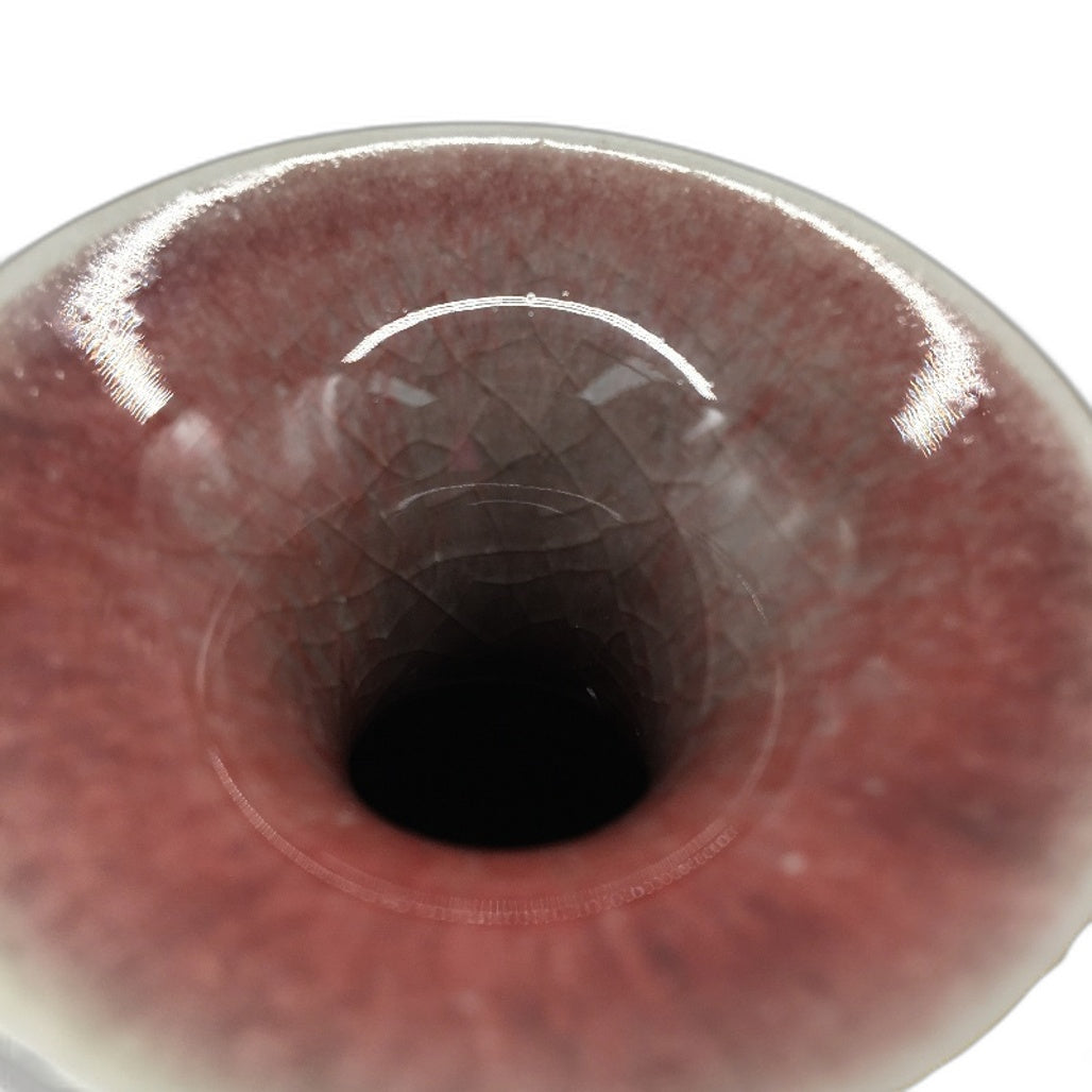 VINTAGE Gum Leaf Hand Crafted Artisan Signed Gloss Glazed Ceramic Bud Vase