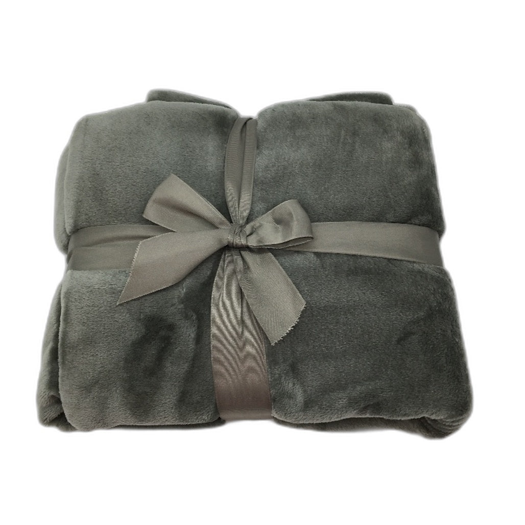 Super Soft Deep Green Luxe Warmth Plush Throw 127x152cm NEW