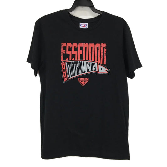 AFL Essendon Bombers FC 1872 Banner Black Graphic Tee Youth Sz Medium NEW