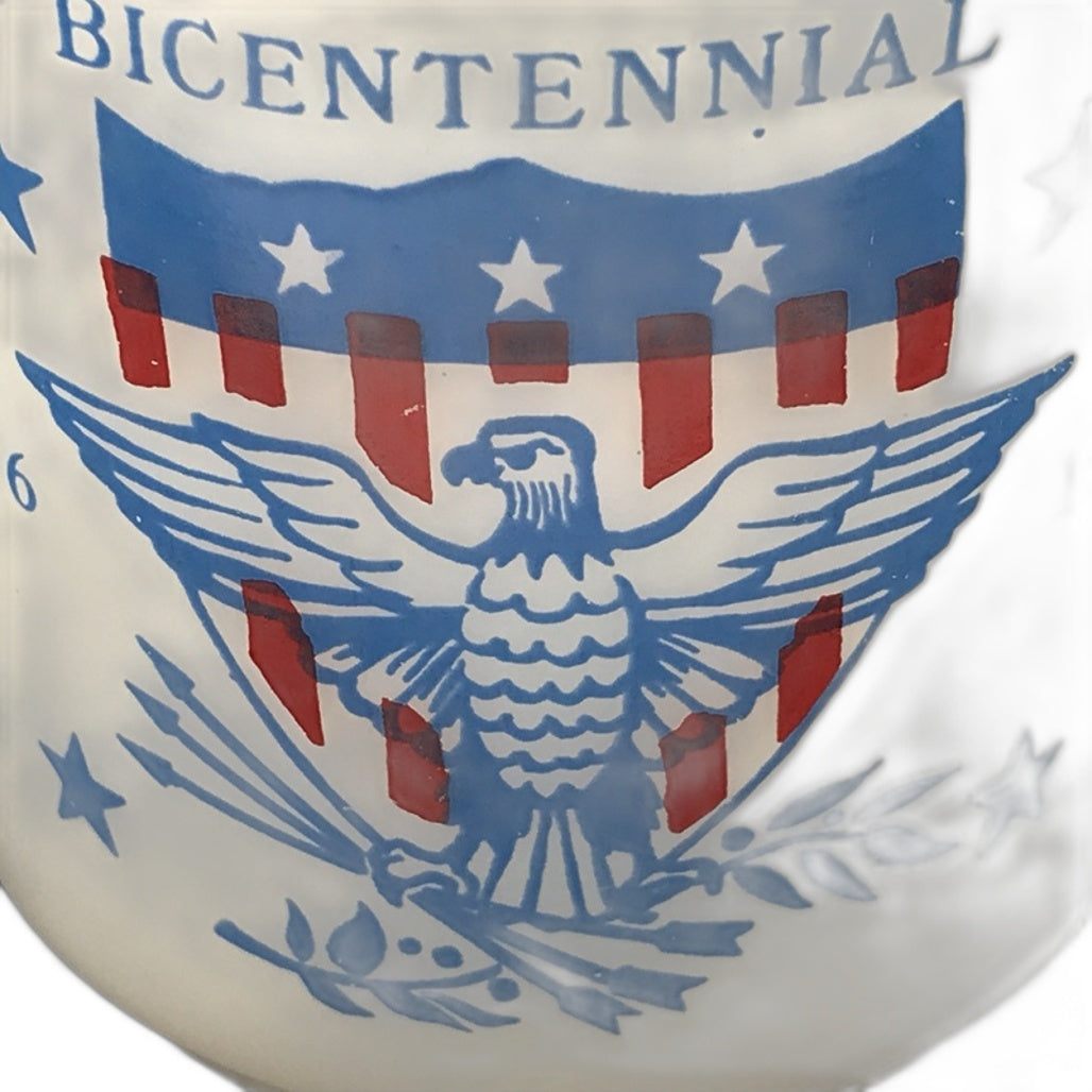 VINTAGE 1976 Glasbake USA Bicentennial 1776 Printed White Milk Glass Coffee Mug