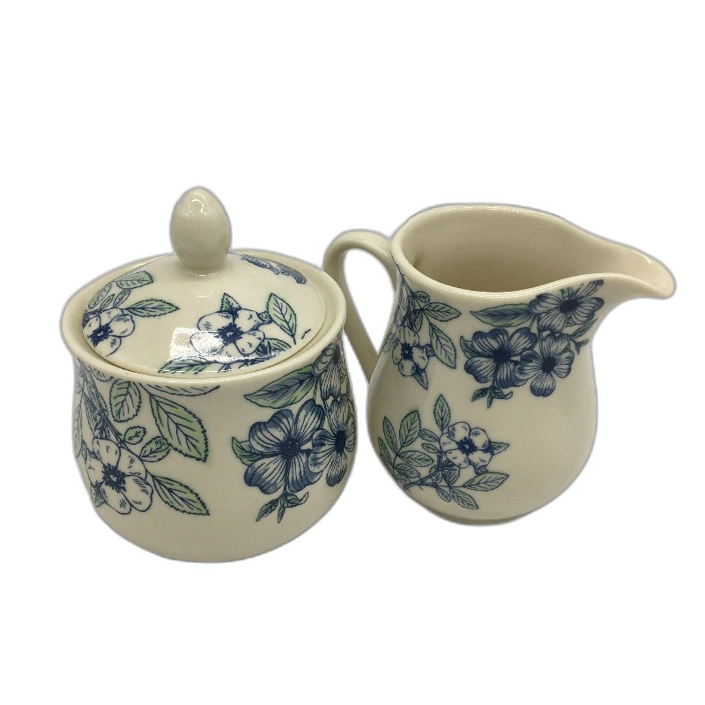 Casa Domani Creme de Creme Boquet Blue Floral 2 Setting Tea Pot & Creamer Set