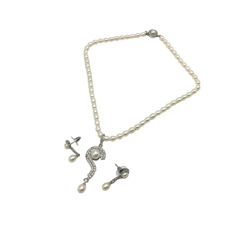 LOVELY Simulated Pearl & Clear Stone 3Piece 40cm Necklace & Matching Earring Set