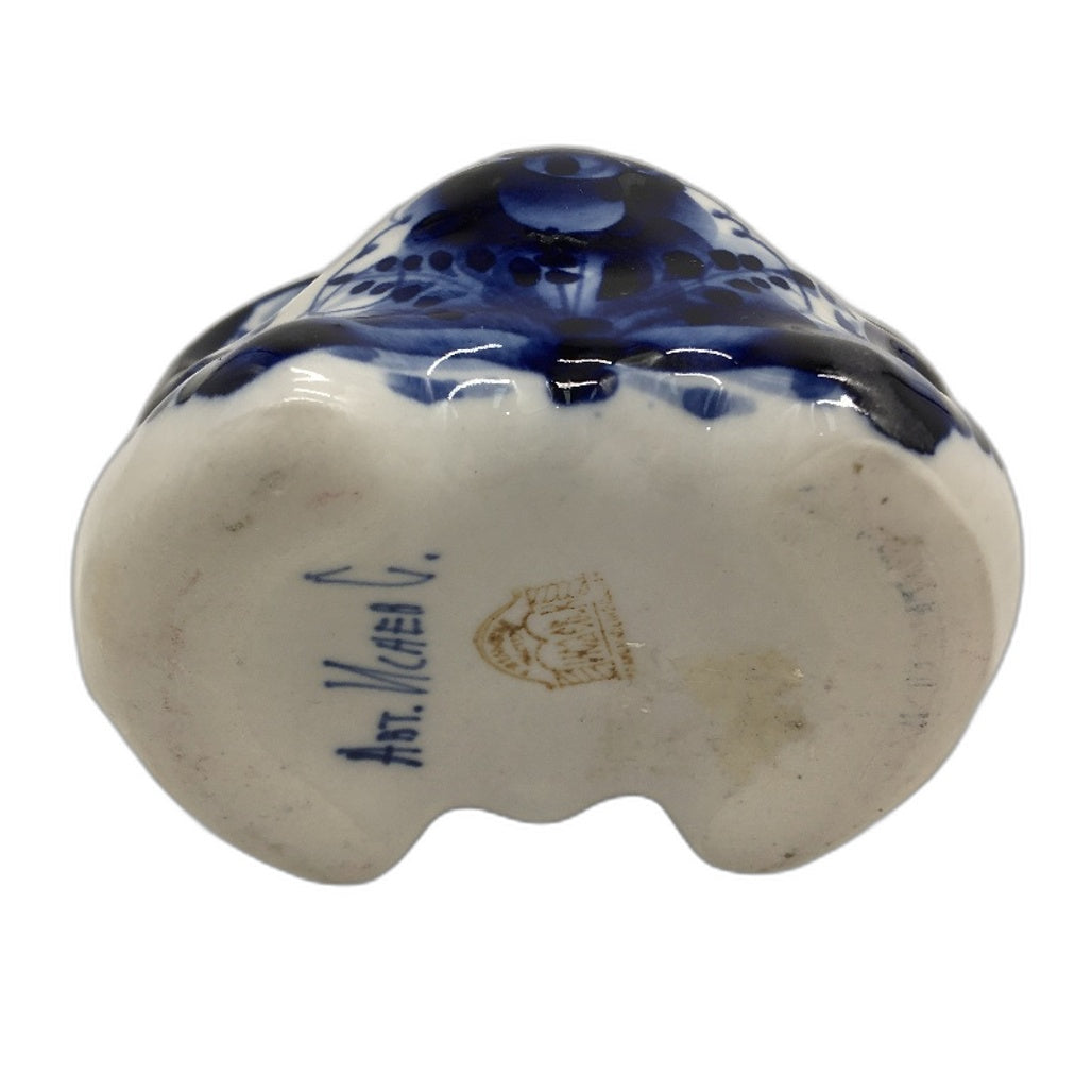 VINTAGE Handpainted Russian Gzhel Blue Floral Style Porcelain Trinket Basket