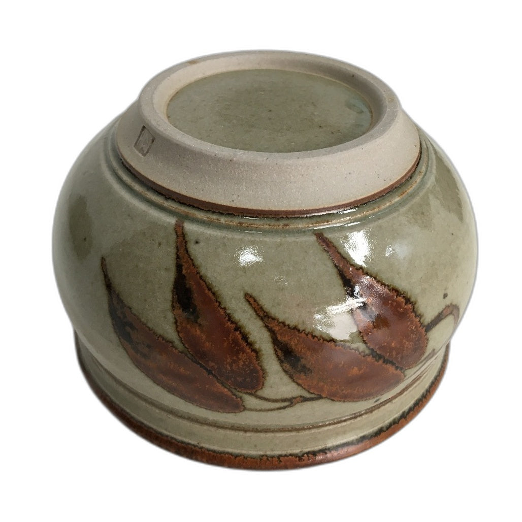 HANDCRAFTED Australian Pottery Gum Leaf Design Lidded Tureen & 6 Soup Bowls