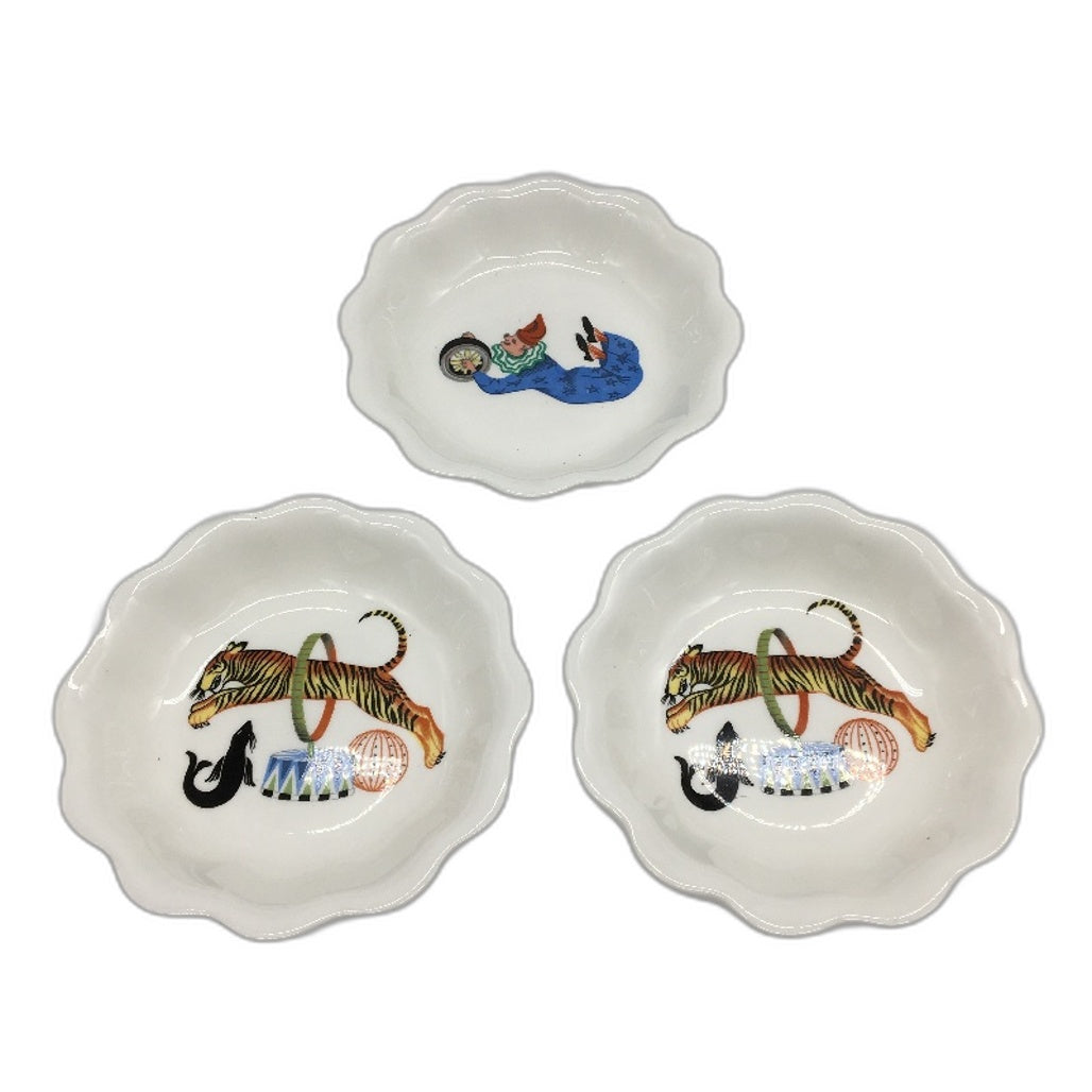 VINTAGE Wedgwood England Bone China 3 x White Circus Themed Small Plates