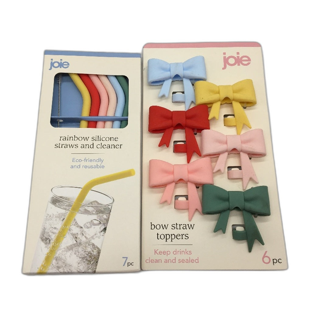 Cute 5PC Kitchen Bundle Trivet Oven Gloves Silicone Straw & Cleaning Brushes NEW