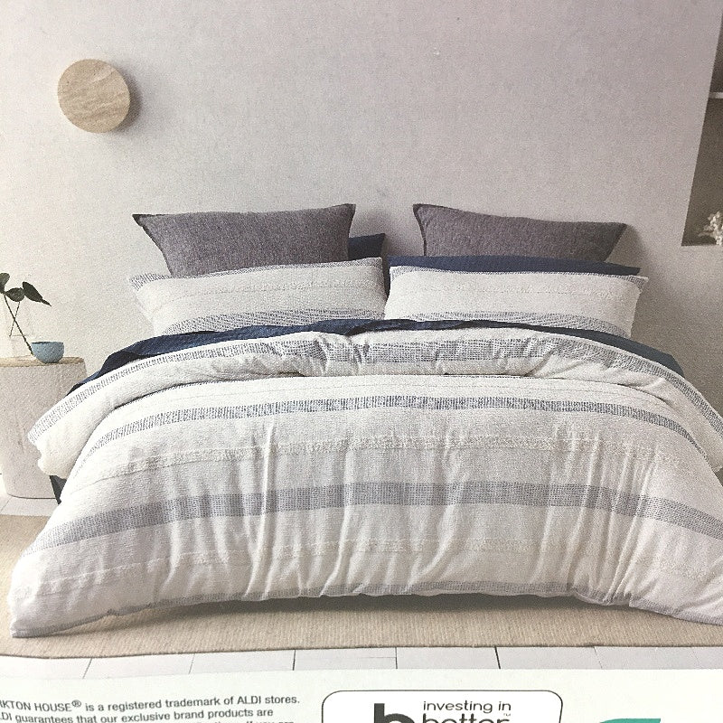 Kirkton House White & Navy Textured Yarn & Cotton Quilt Cover Set KING Size NEW