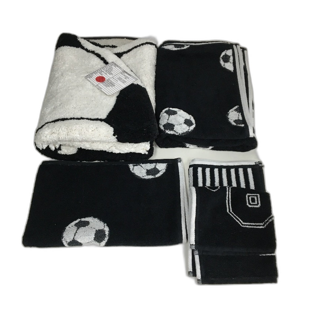 Target 5Pc Black White Kids Soccer Themed Floor Mat, Towel & Face Washer Set NEW