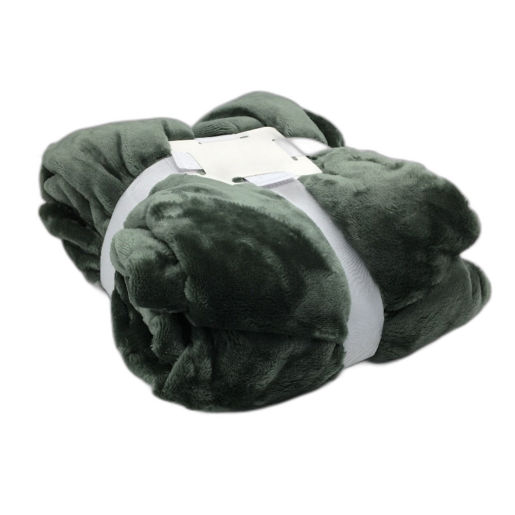 Target Ivy Supersoft Luxe Winter Warmth Sage Green 127 x 152cm Throw Blanket NEW