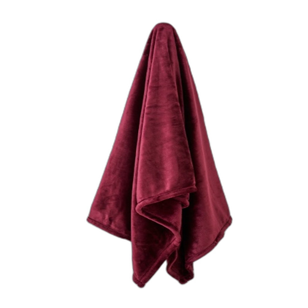 Target Ivy Supersoft Luxe Winter Warmth Burgundy 127 x 152cm Throw Blanket NEW