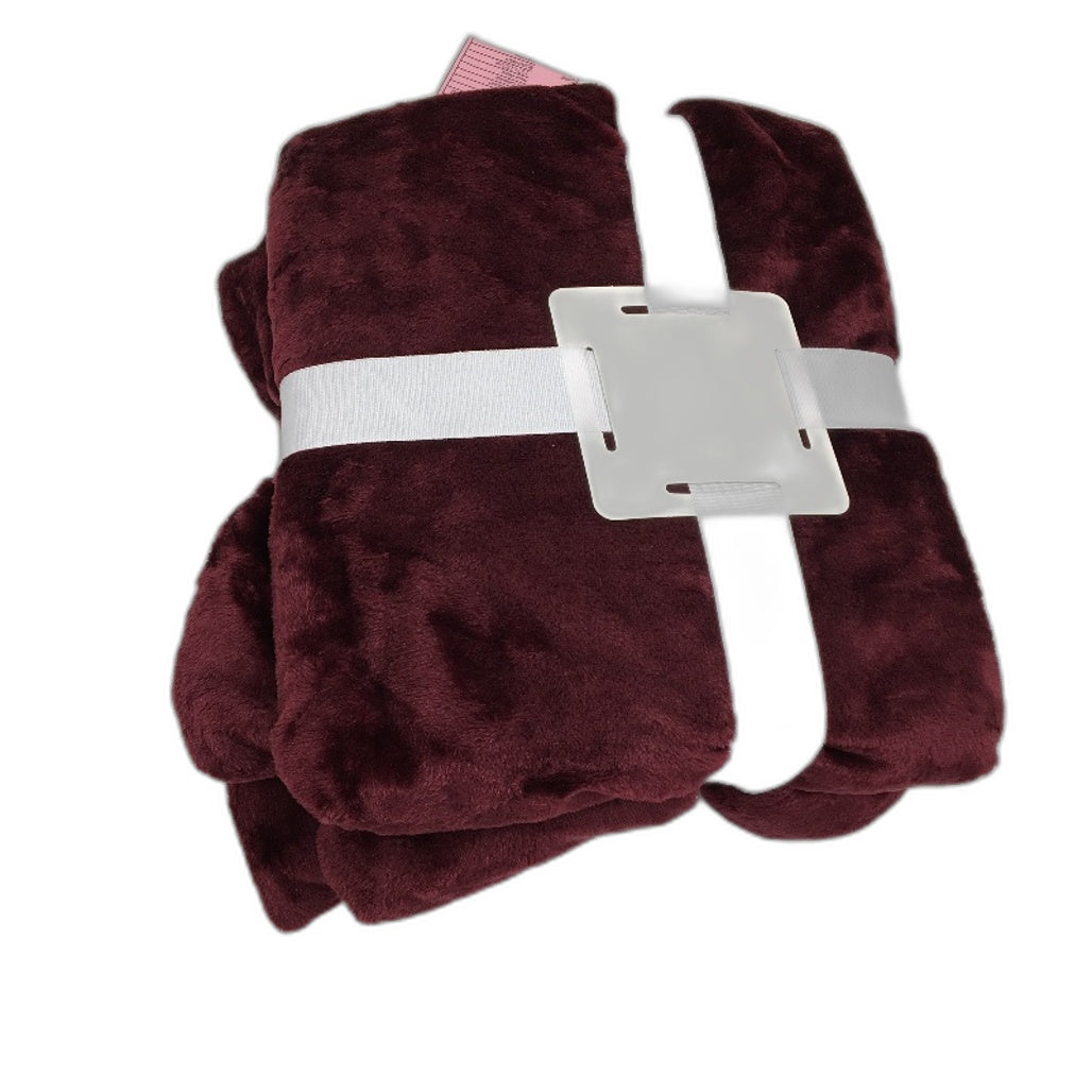 Target Ivy Supersoft Luxe Winter Warmth Burgundy 127 x 152cm Throw Blanket NEW