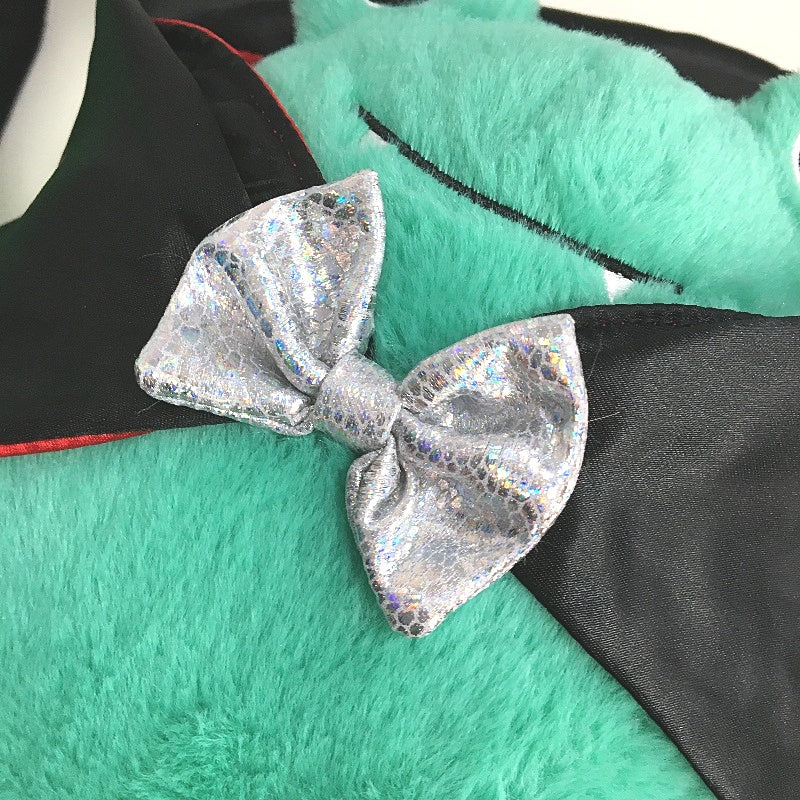 Soft Plush Fanged Green Frogs In Black Capes 4 Piece Stuffed Animal Toy Pack NEW