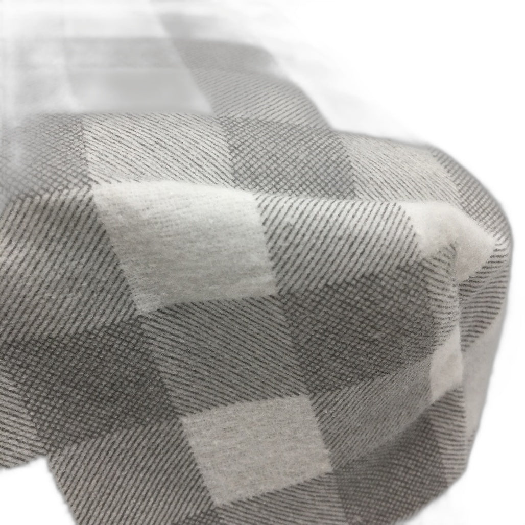 Easy Care Soft Grey & White Check Flannelette Fitted Sheet Set QUEEN Size NEW
