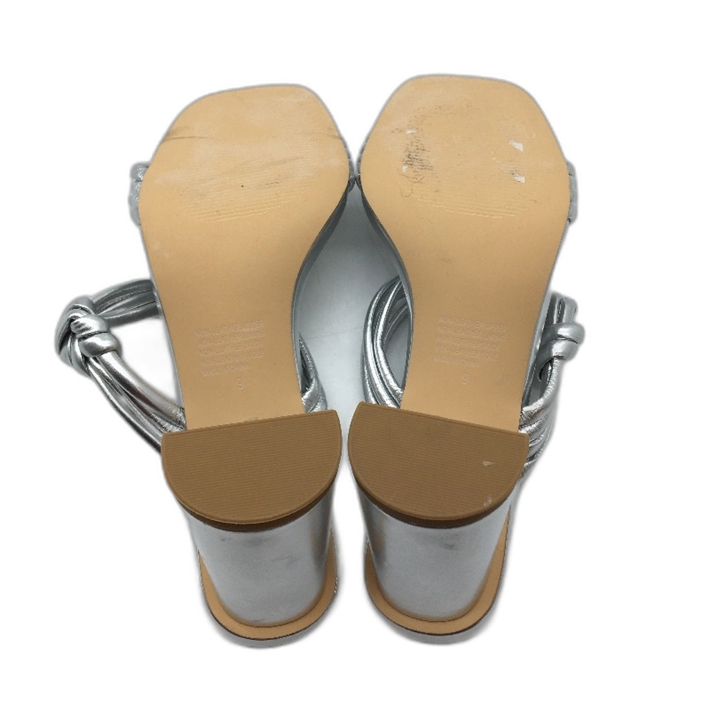 Tokito Winnie Silver Wide Heeled Knotted Slip On Sandal Ladies Size 9 SAMPLE NEW
