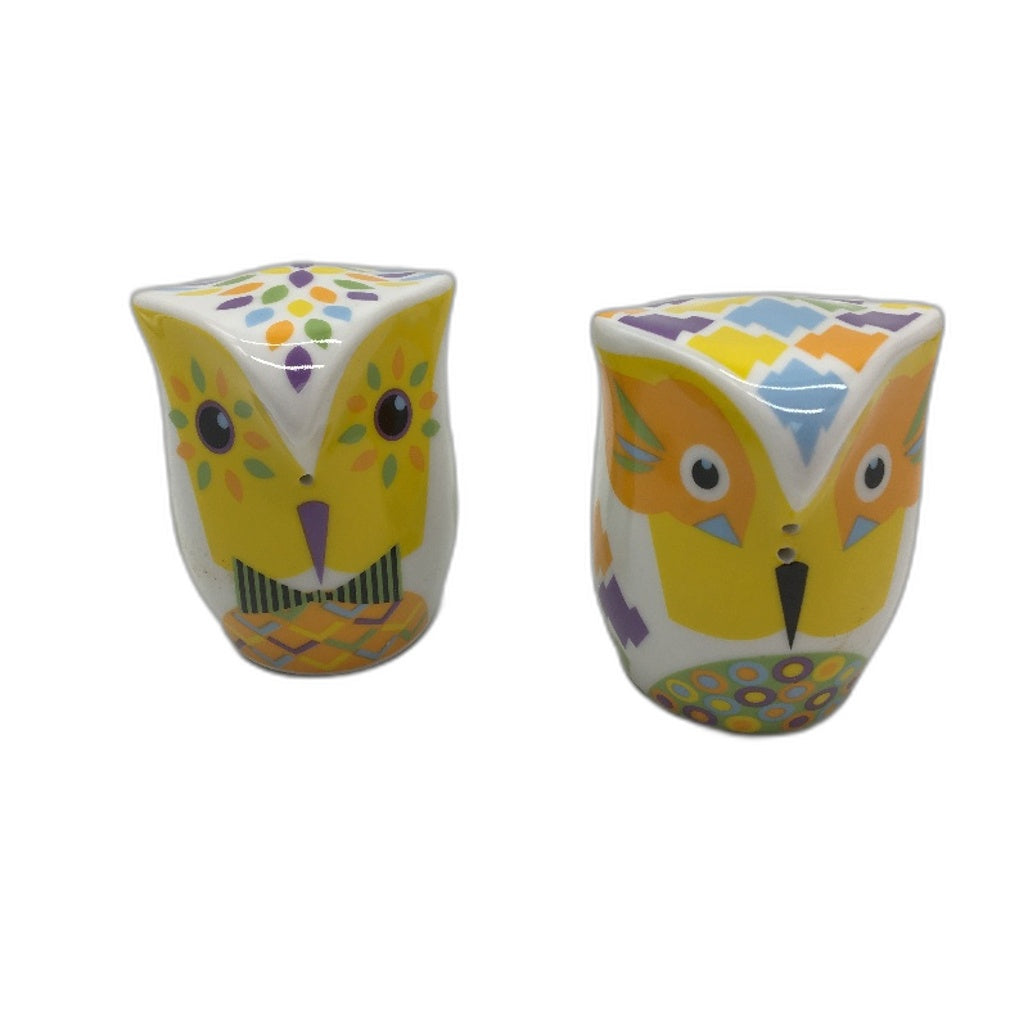 Multiple Choice 2012 Collectors Owlets Salt & Pepper Shakers Duo Set NEW