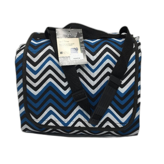 Adventuridge Blue Black Striped Water Resistant Picnic Blanket 2.8m NEW