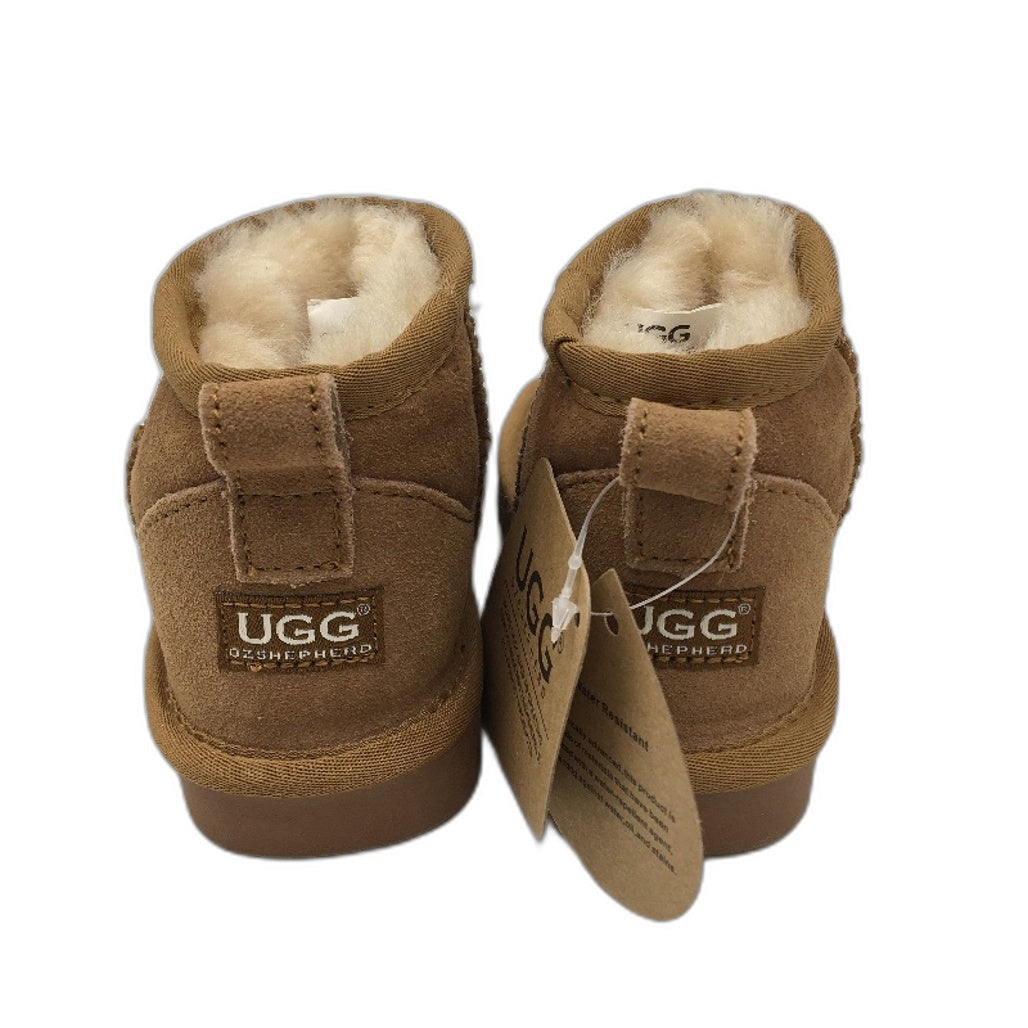 UGG BootsOz Shepherd  Australian Double Face Chesnut Sheepskin Toddler Sze 9 NEW