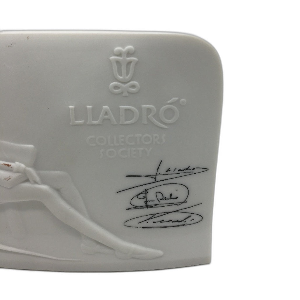 VINTAGE 1985 Signed Spain Hand Made Lladro Collector's Society Plaque