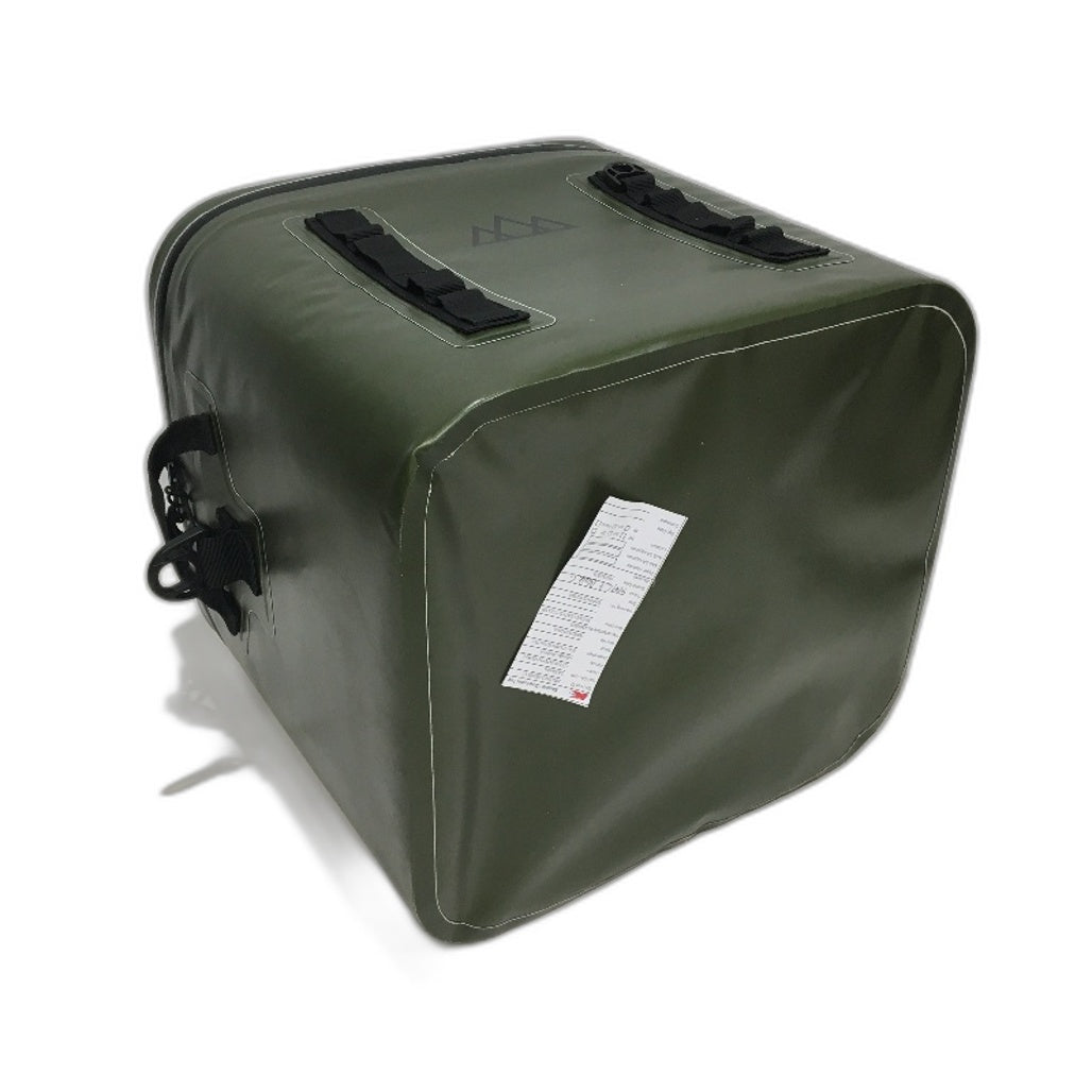 Outdoors Adventurer Water Resistant Insulated Green XL 50 Can Cooler Bag DEMO