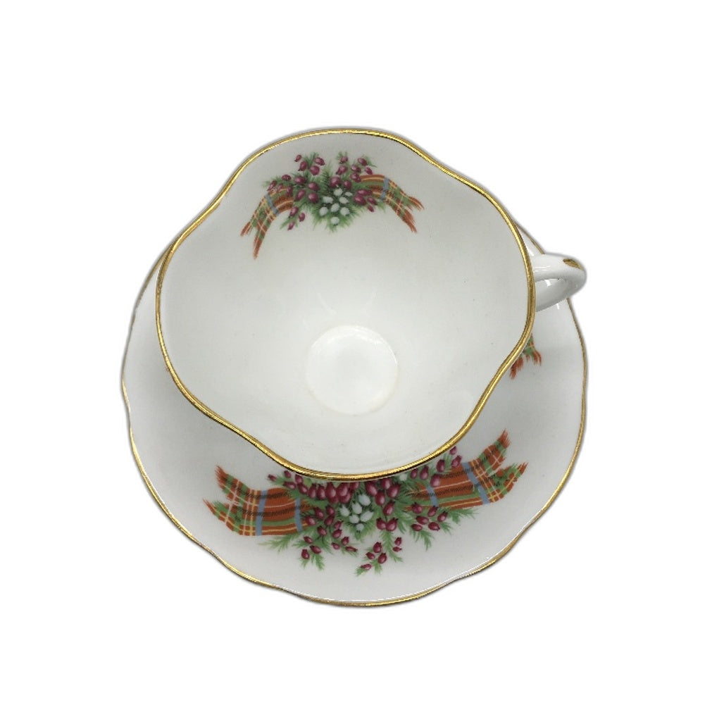 VINTAGE Windsor Bone China Made In England Mistletoe Demitasse 2Pce Tea Cup Set
