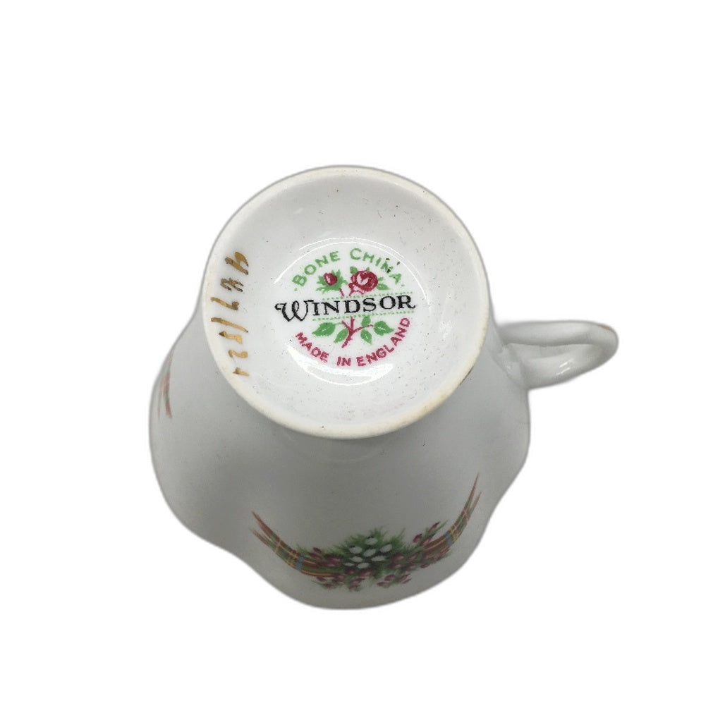VINTAGE Windsor Bone China Made In England Mistletoe Demitasse 2Pce Tea Cup Set