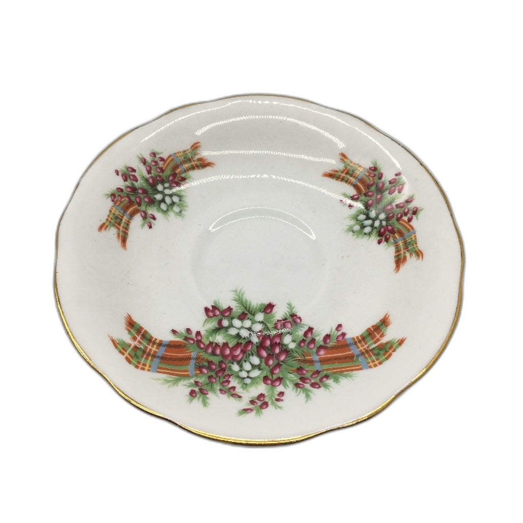VINTAGE Windsor Bone China Made In England Mistletoe Demitasse 2Pce Tea Cup Set