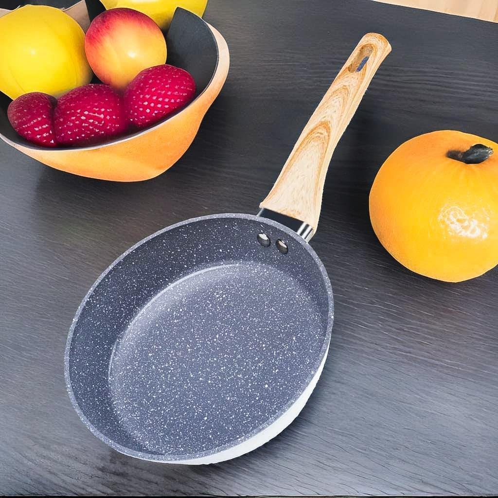 ONLY HOME Ceramic Nonstick Frying Pan Skillet, Healthy Toxin-Free, 20cm NEW