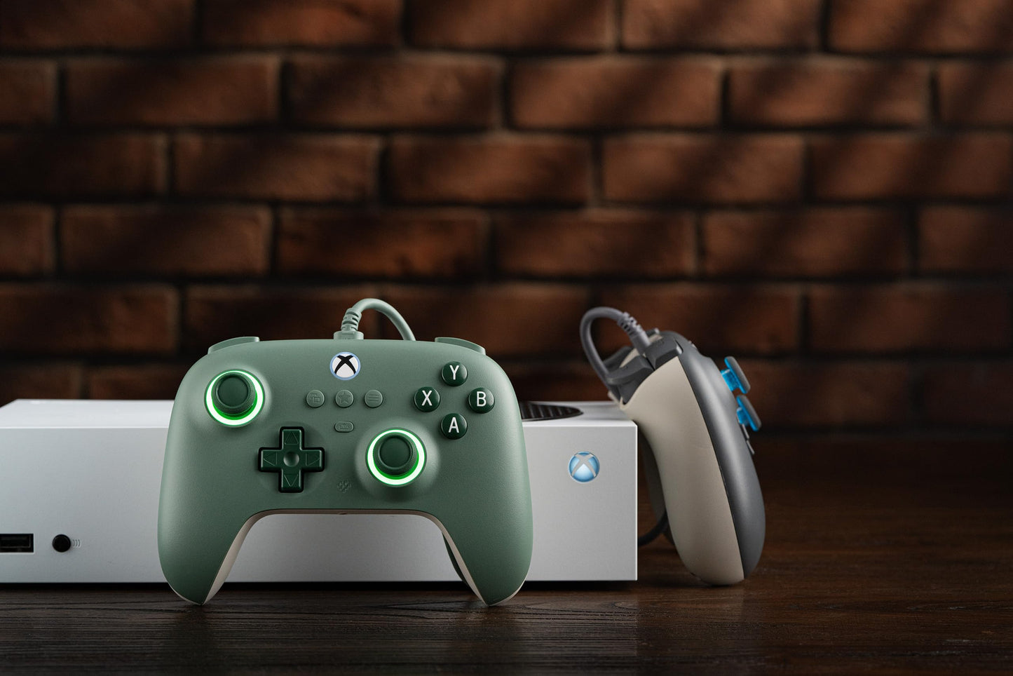 8BitDo Ultimate C Wired Controller for Xbox with Customizable RGB Lighting DEMO