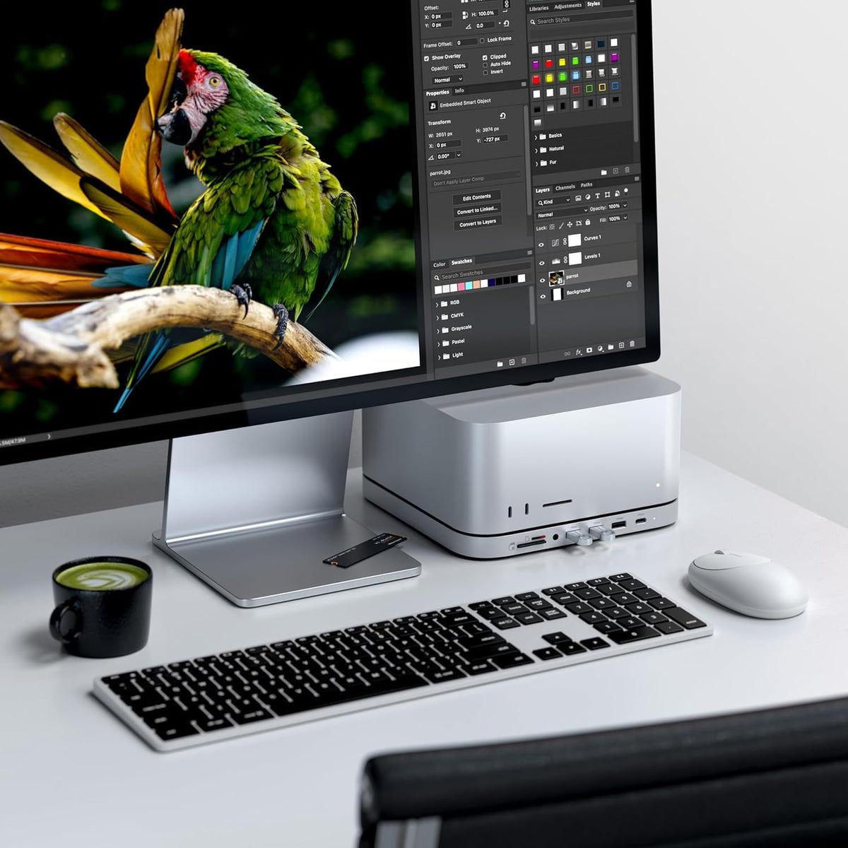 Satechi USB USB Hubs Hub & Stand with NVMe SSD Enclosure in Silver - DEMO