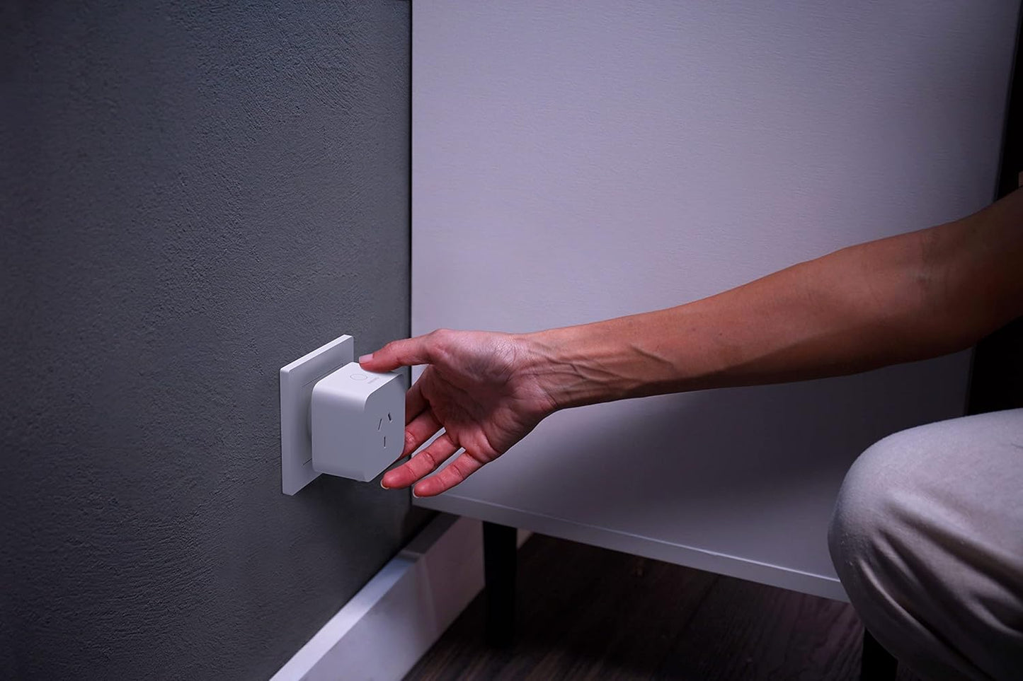 Philips Hue Smart Plug Bluetooth Bridge Compatible Electrical Accessory DEMO
