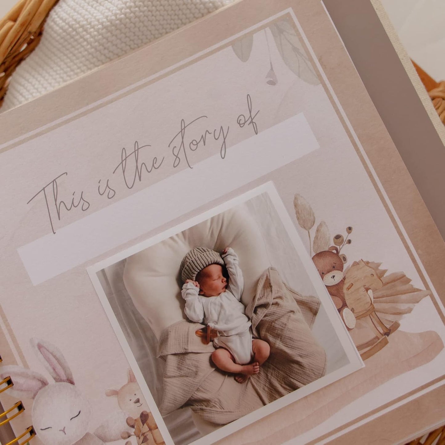 Peachly Minimalist First Year Baby Memory Book Keepsake Natural Linen Size NEW