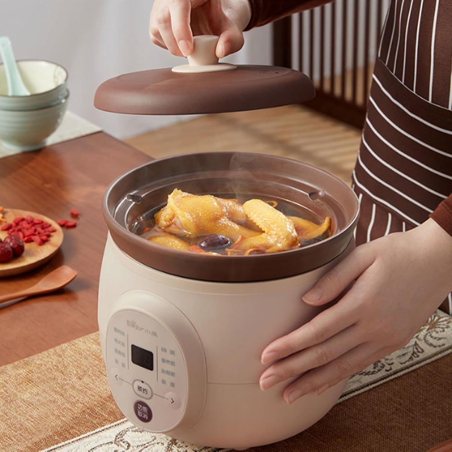Bear 2L Electric Slow Cooker with Ceramic Pot Multifunctional Beige Size NEW