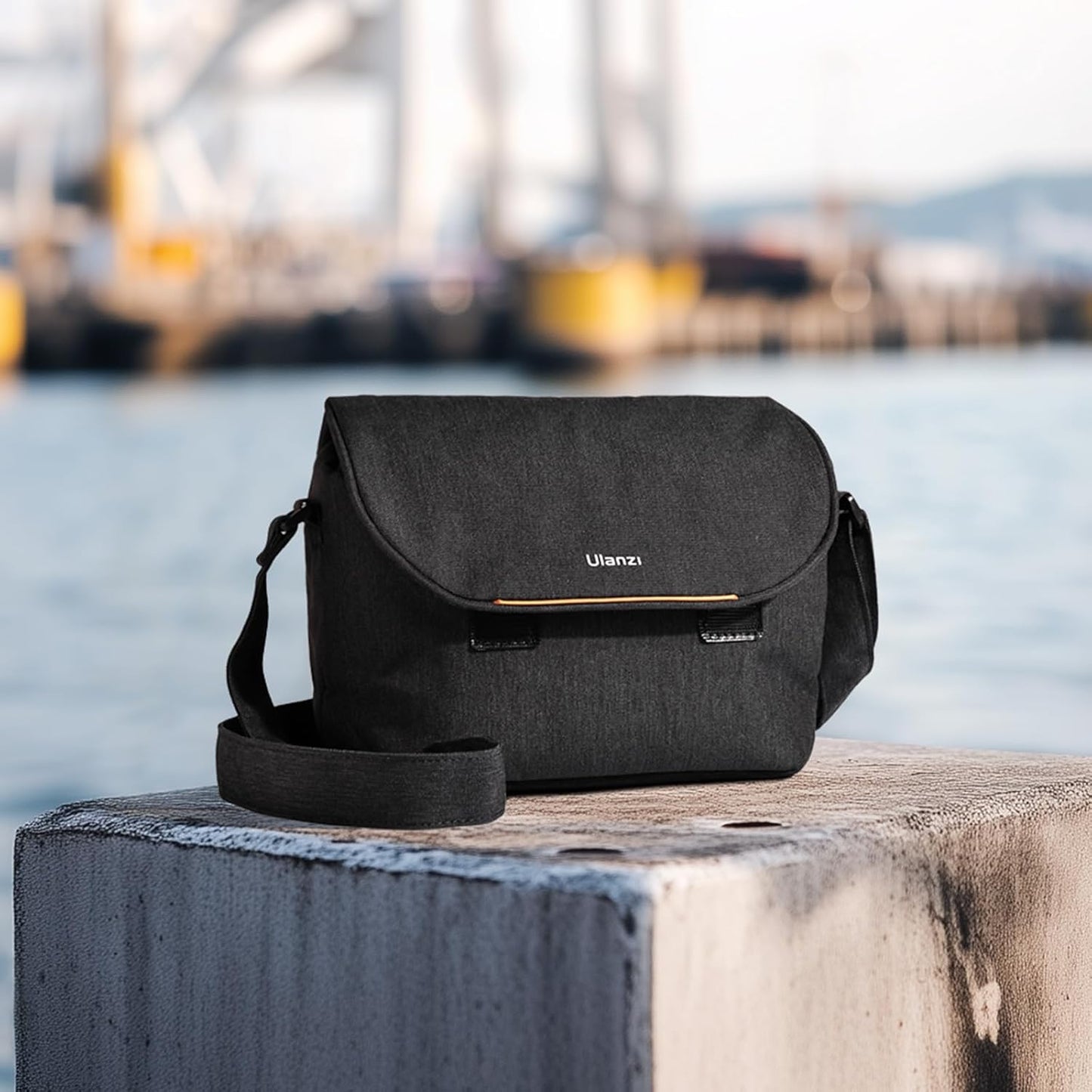 ULANZI Professional Crossbody Camera Bag Case for SLR/DSLR Black Size 4L NEW