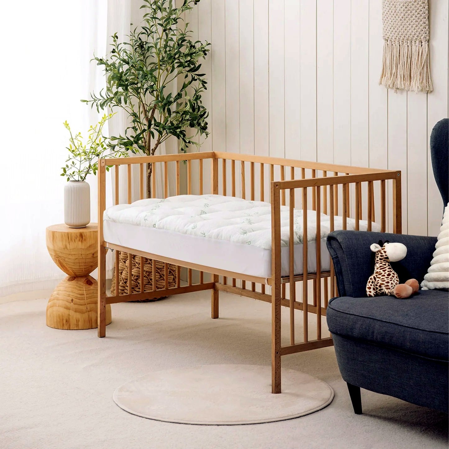 Dreamaker Bamboo Mattress Topper Hypoallergenic Ultra-Soft Plush White Size NEW