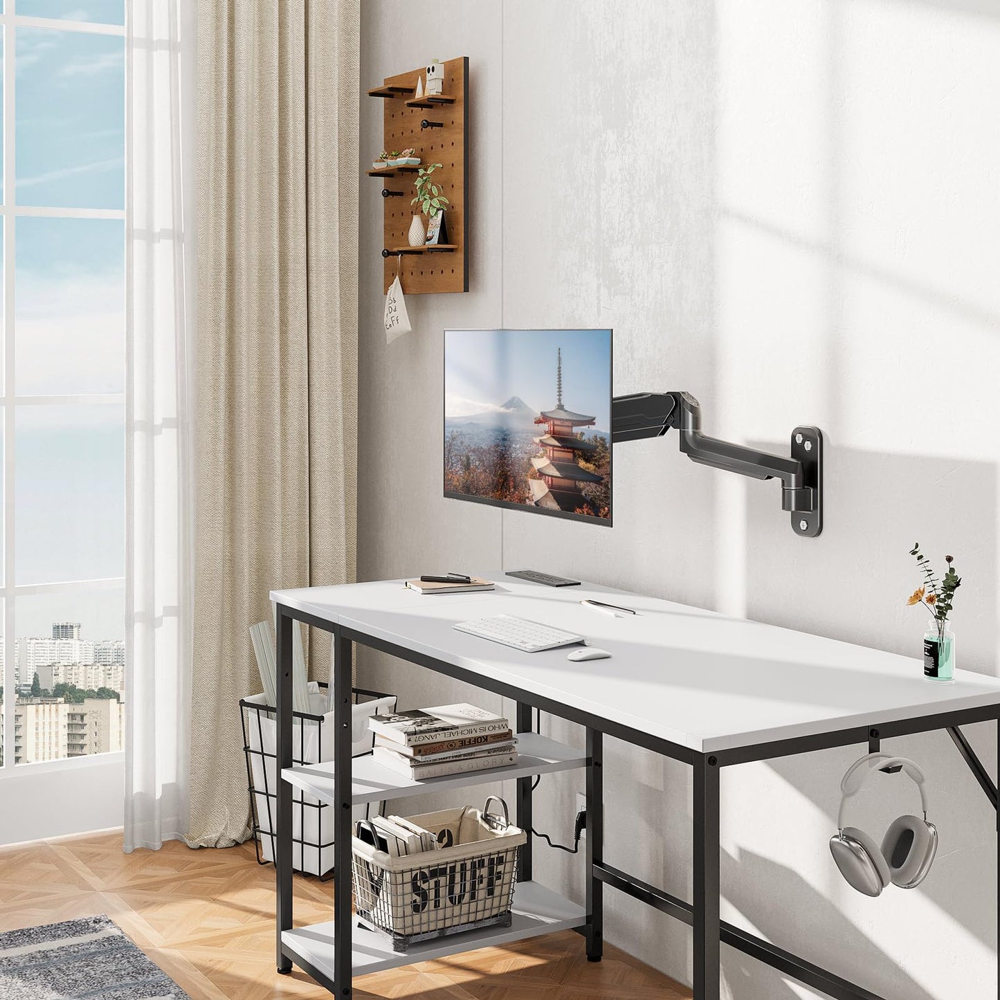 MOUNT PRO Black Single Monitor Wall Bracket for 13 to 32 Inch Screens DEMO