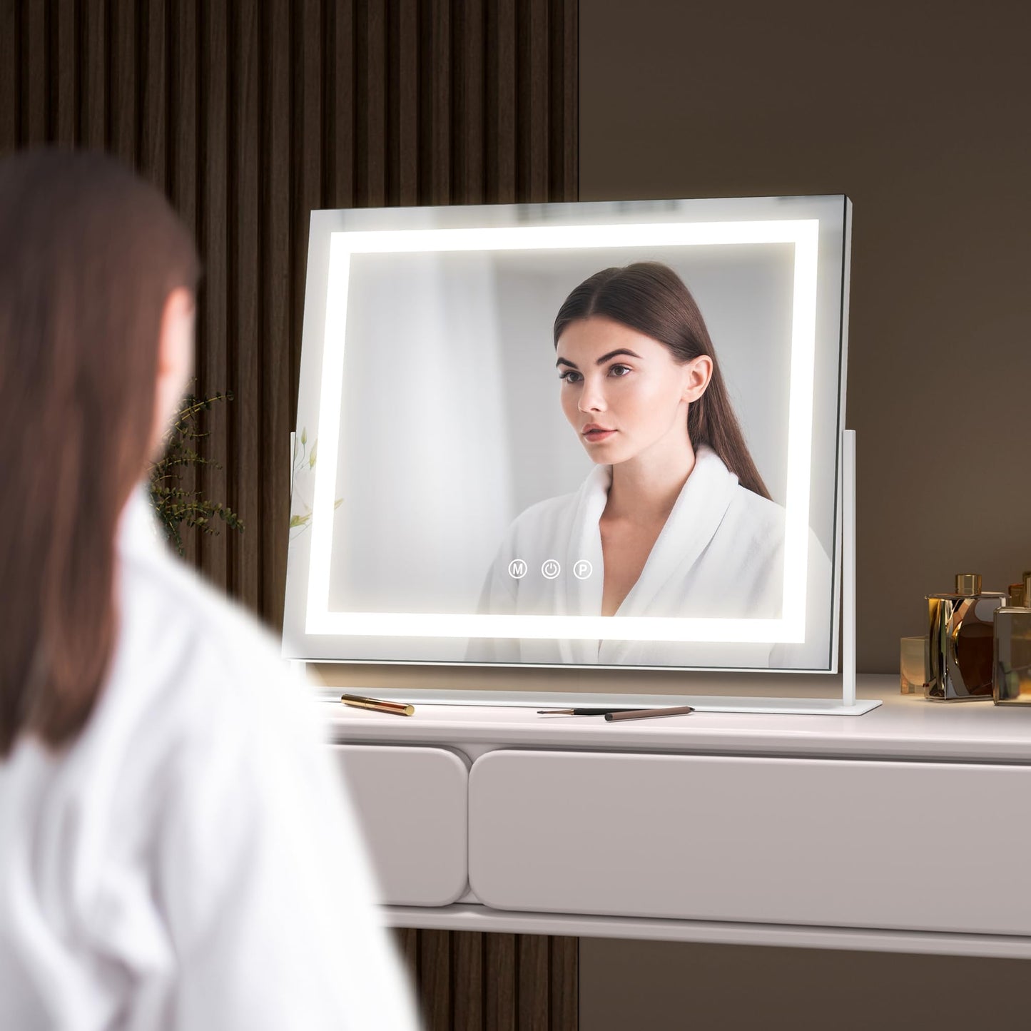 Adjustable Lighted Makeup Vanity Mirror with Bright LED Lights for Flawless DEMO