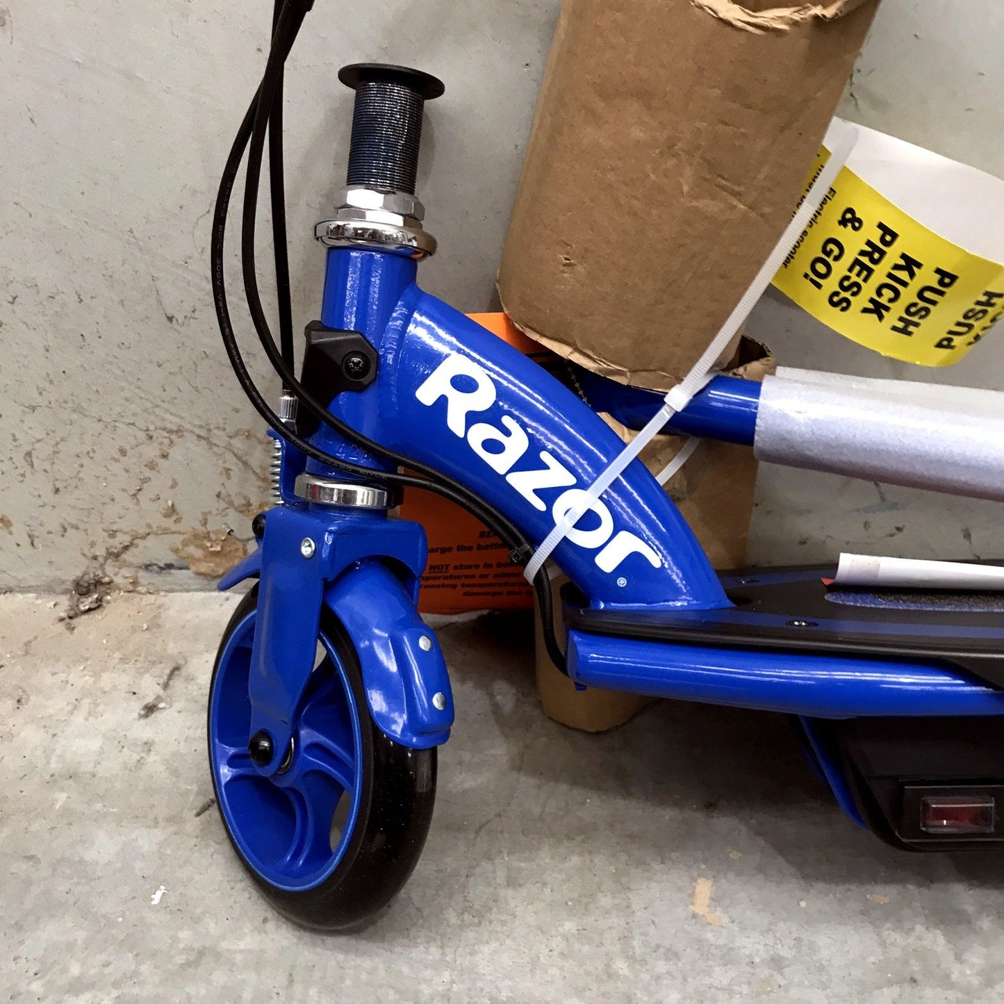 Razor Kids Electric Scooter Power Core E95 in Blue for Outdoor Fun DEMO