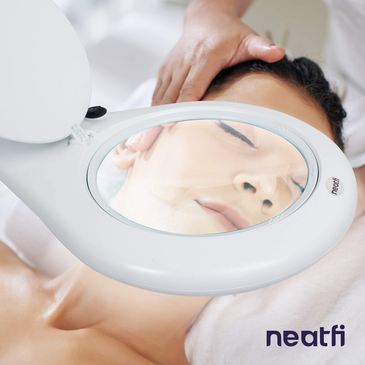 Neatfi Elite LED Magnifying Lamp with 18cm Glass Lens - White NEW