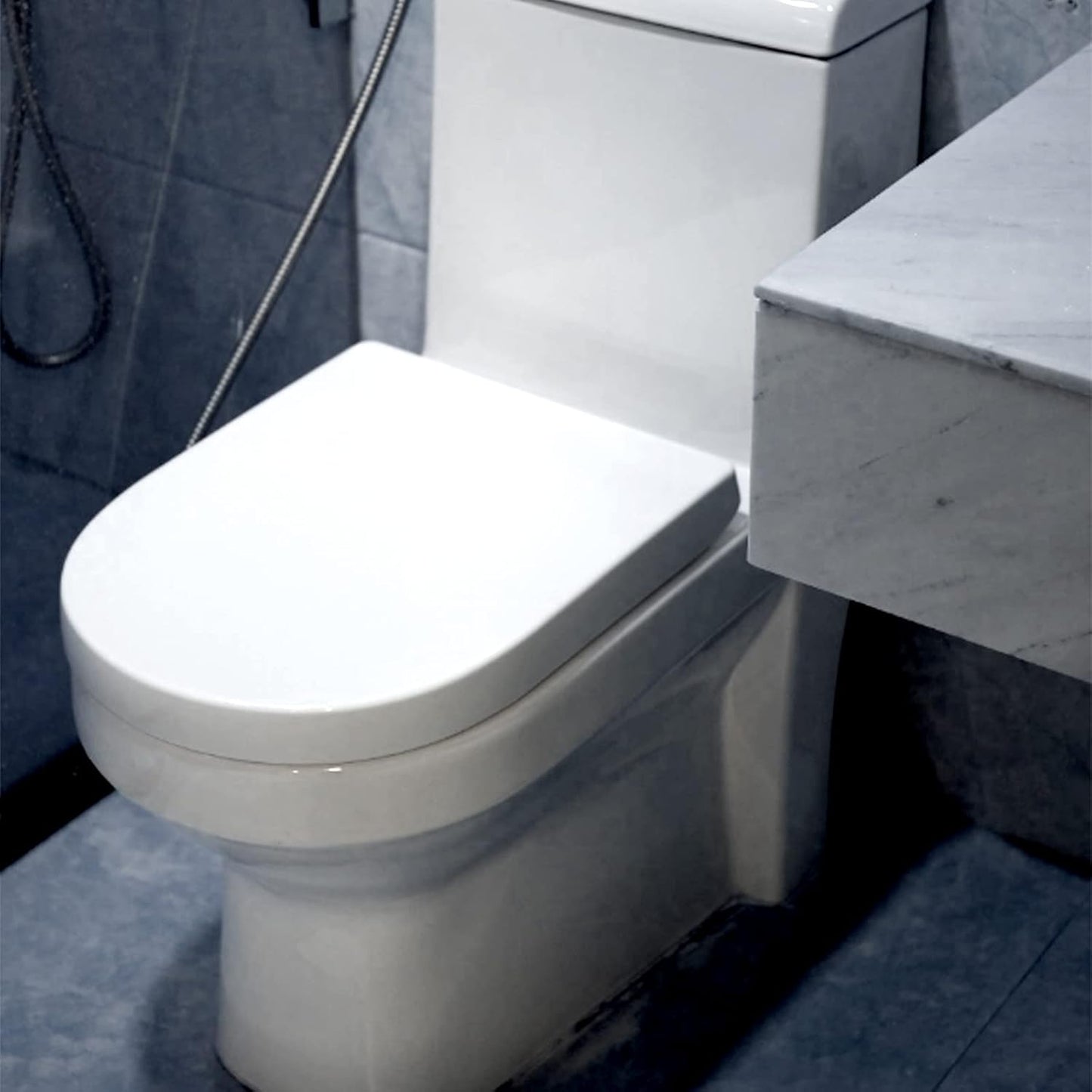 Fanmitrk Elongated Soft Close Toilet Seat Heavy Duty Adjustable White NEW