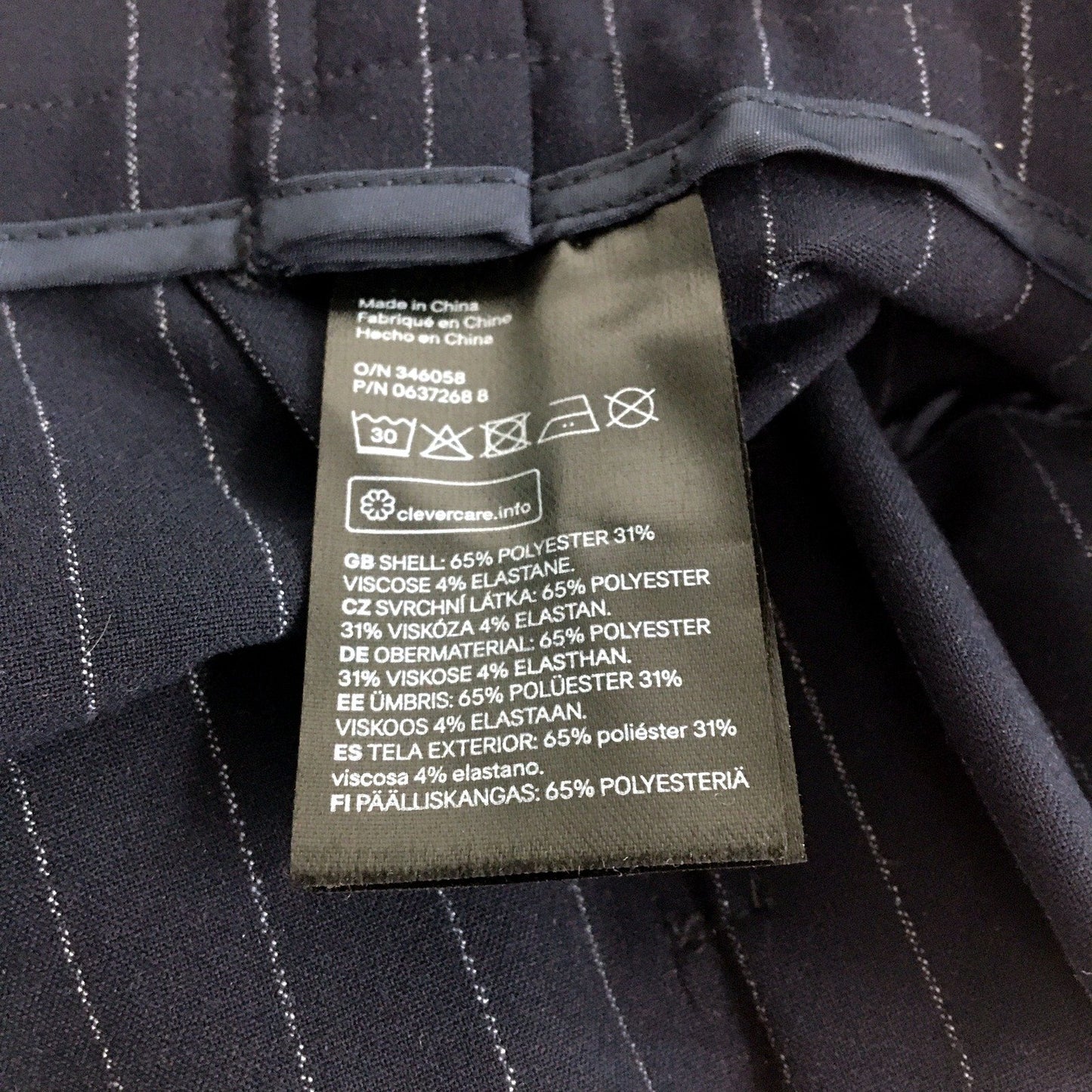 H&M Womens Navy Blue Pleated Skirt with Elastic Waist, Size 10