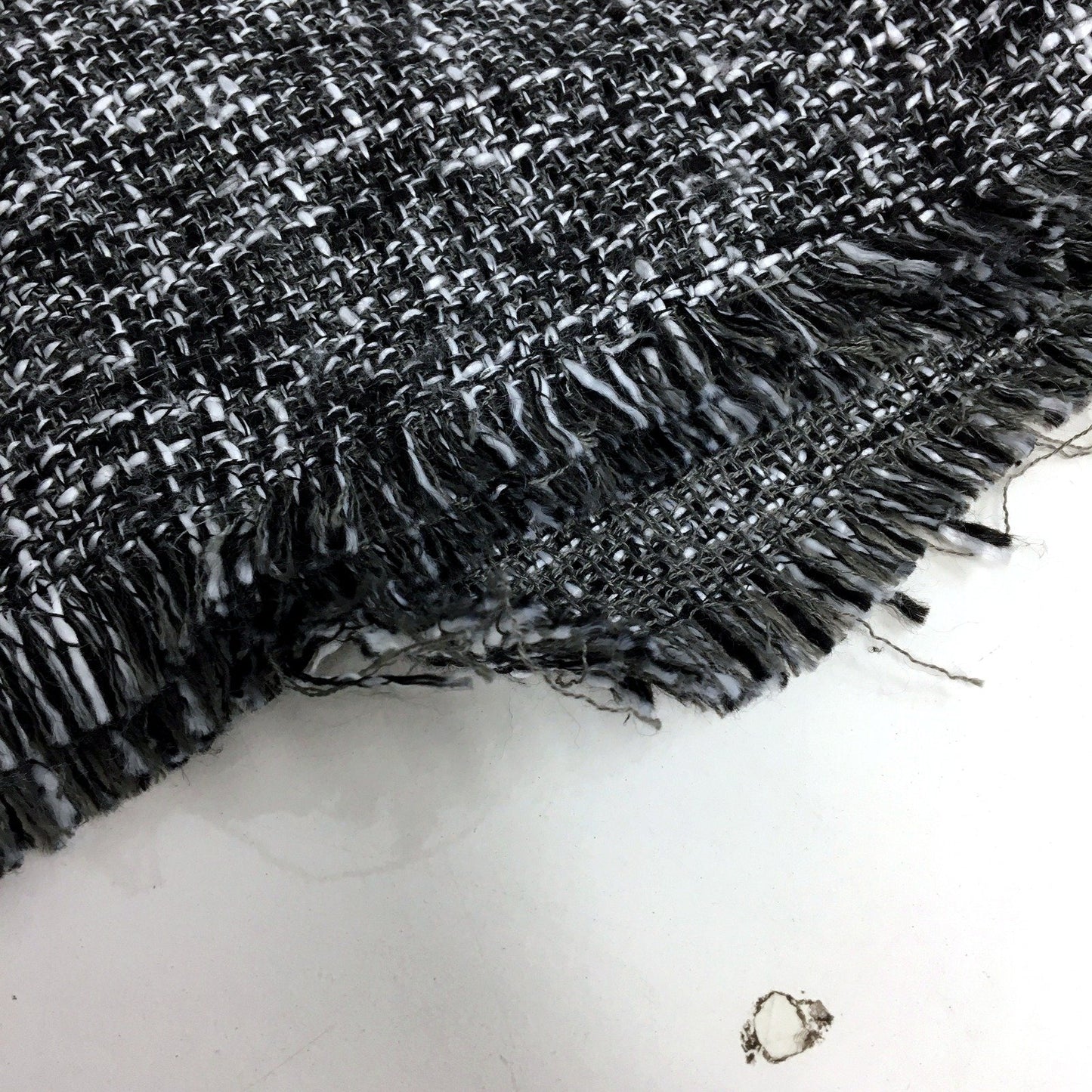 Luvalot Womens Tweed Skirt Black and White Frayed Hem Zipper Detail Size 14