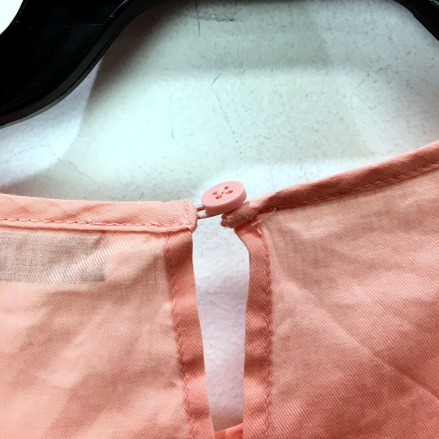 Womens Country Road Smocked Cotton Blouse in Coral, Size 6