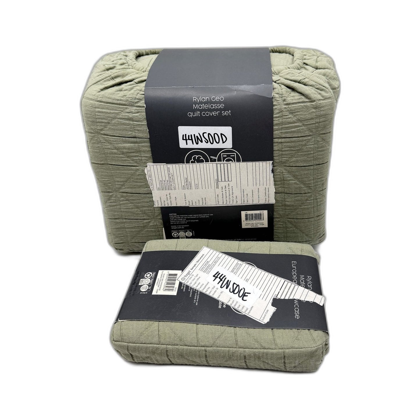 Target Rylan Geo Matelasse Sage Green Quilt Cover Set & Euro PCase QUEEN NEW