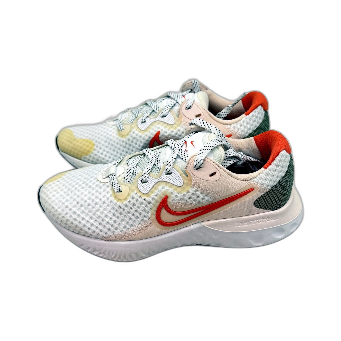 Nike Womens Cushioned Renew Run 2 Running Shoes, White, Size US 7.5 DEMO