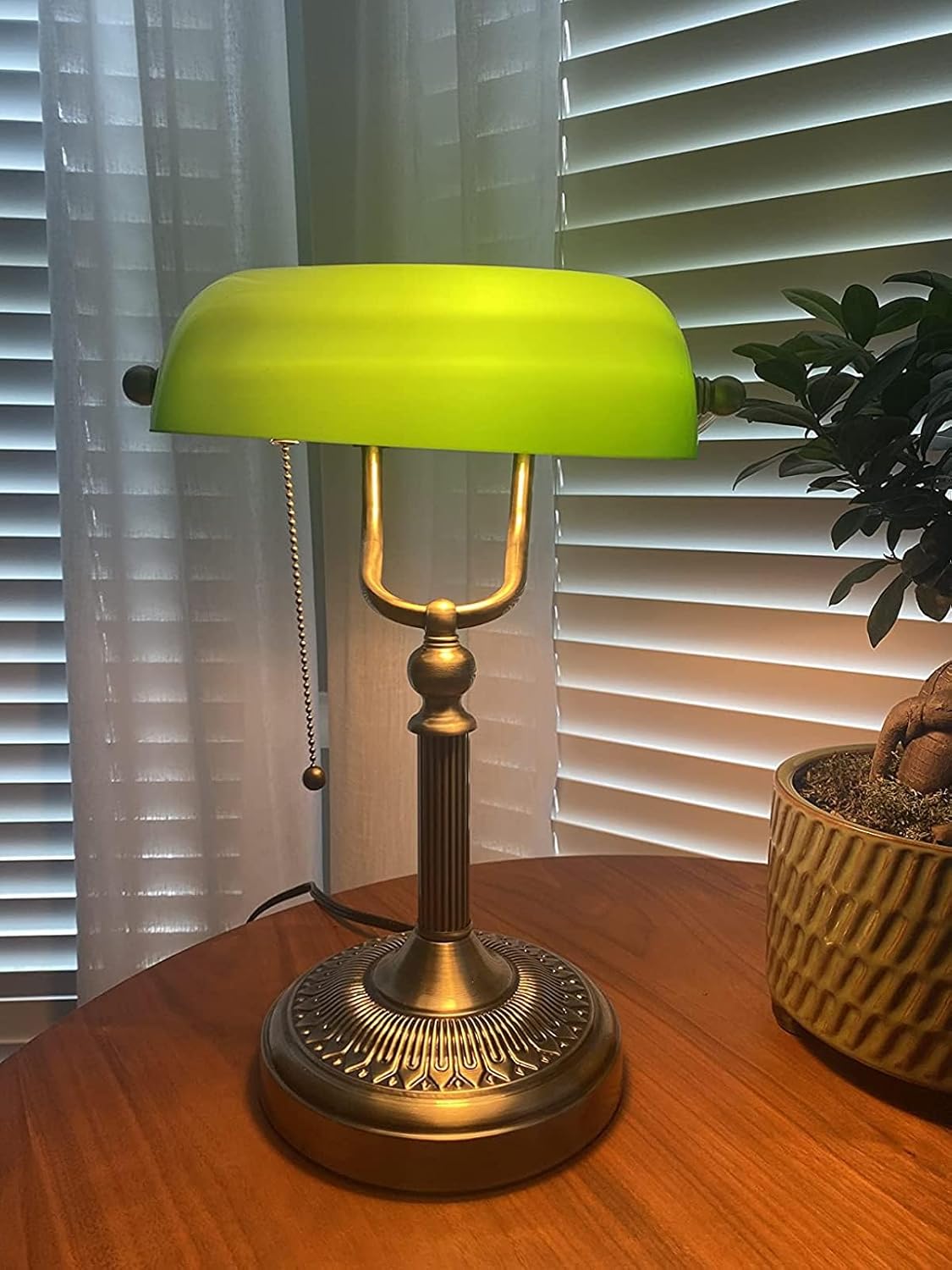 Newrays Green Glass Desk Lamp with Pull Chain Switch Plug-in Fixture NEW